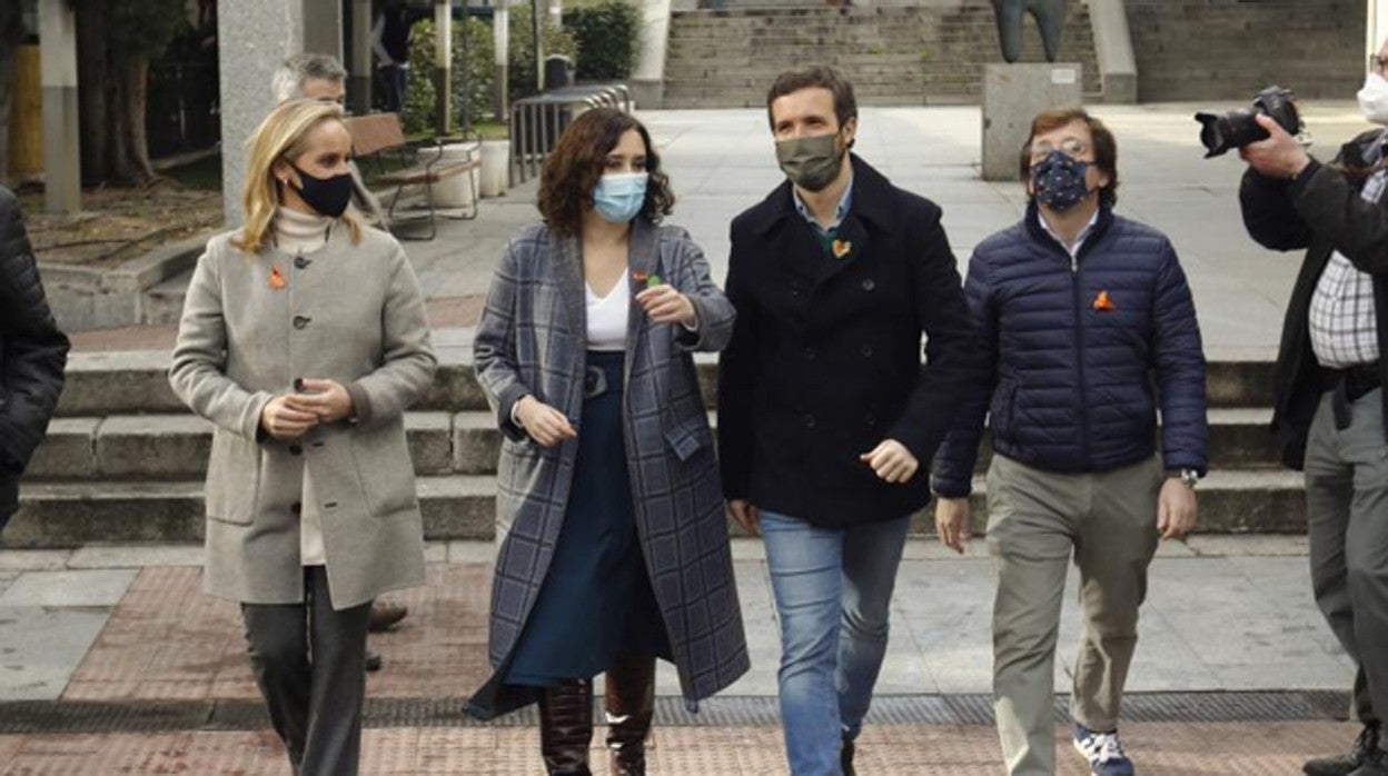 Ana Camins, Isabel Díaz Ayuso, Pablo Casado y José Luis Martínez-Almeida