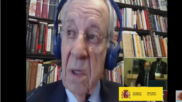 Del Burgo implica a Aznar en la «compensación» en metálico a un consejero navarro