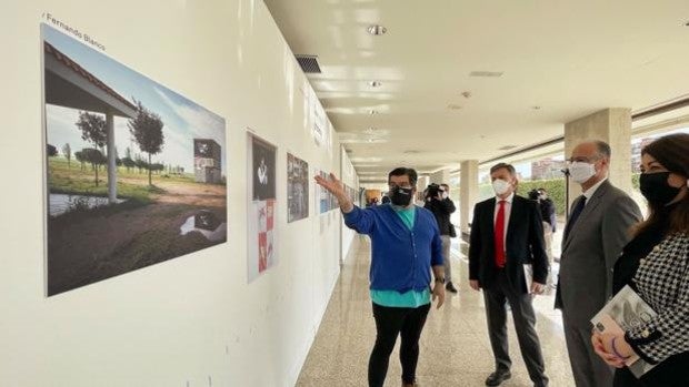 Las Cortes repasan en imágenes el «duro» 2020 de la pandemia