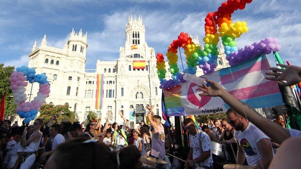Madrid pone en marcha un proyecto de asistencia psicológica y jurídica a víctimas de LGTBIfobia