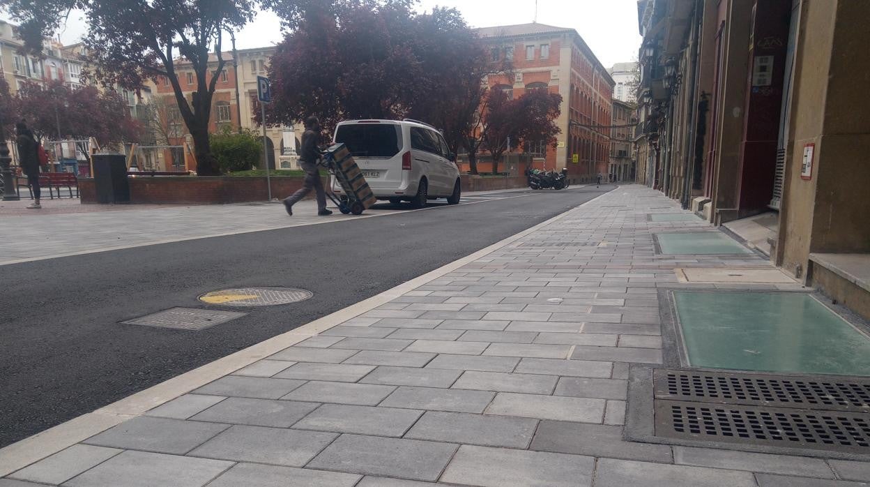 Imagen de la plaza de San Francisco en el cascco antiguo de Pamplona.