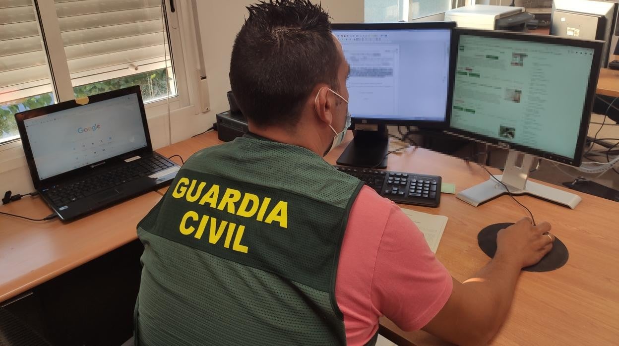 Imagen de agentes de la Guardia Civil