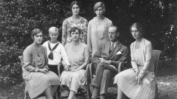El Príncipe Felipe y su familia griega