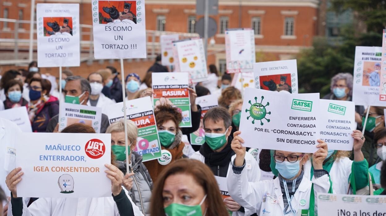 Protesta de sanitarios contra el decreto de la Junta el pasado noviembre en Valladolid