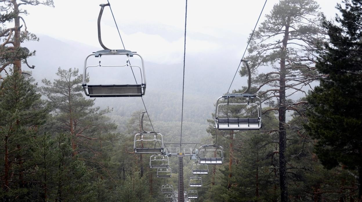 Estado actual de la estación de esquí de Navacerrada, en la Sierra de Guadarrama
