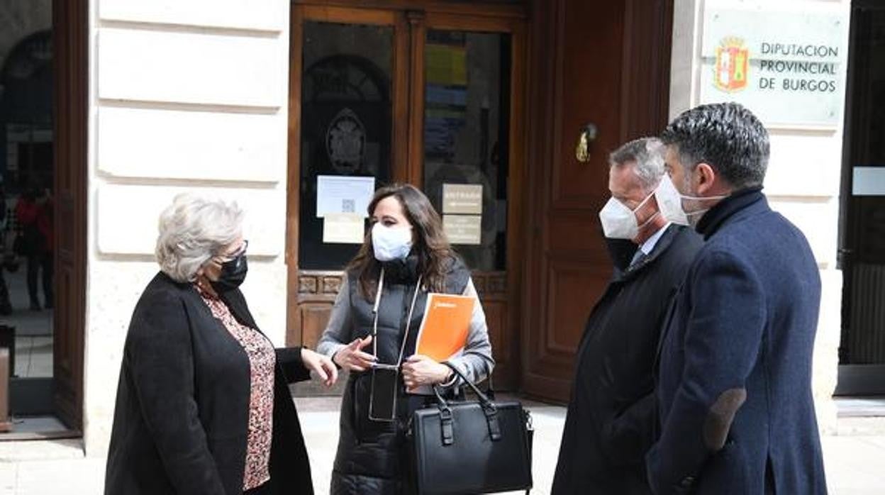 Gemma Villarroel durante su reunión en Burgos