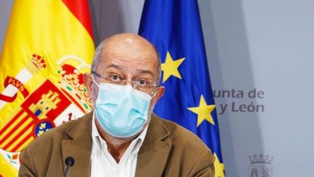 Castilla y León pide retrasar la segunda dosis para llegar a más población con la primera