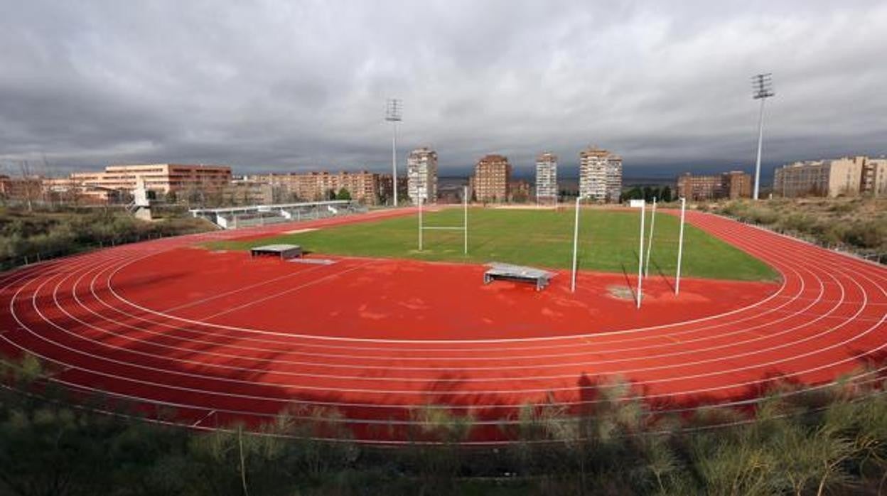 Pista de atletismo en el barrio toledano de Santa María de Benquerencia