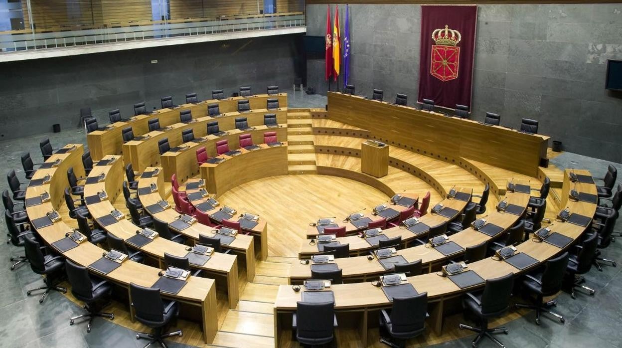 Salón de plenos del Parlamento Foral de Navarra.