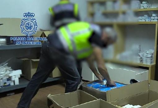 La Policía, durante un registro en una operación de tráfico de esteroides