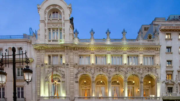 El Casino de Madrid cambia de nombre para mostrar su apoyo a la Corona