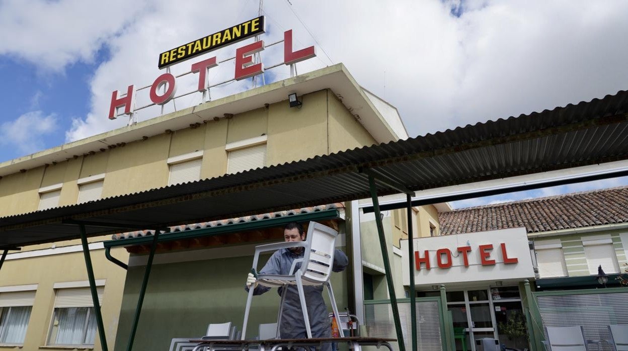 Los empresarios hoteleros exigen el fin de los cierres territoriales y del toque de queda