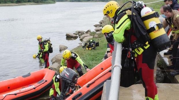 Dramática búsqueda de un niño de 13 años engullido por el Ebro en Zaragoza