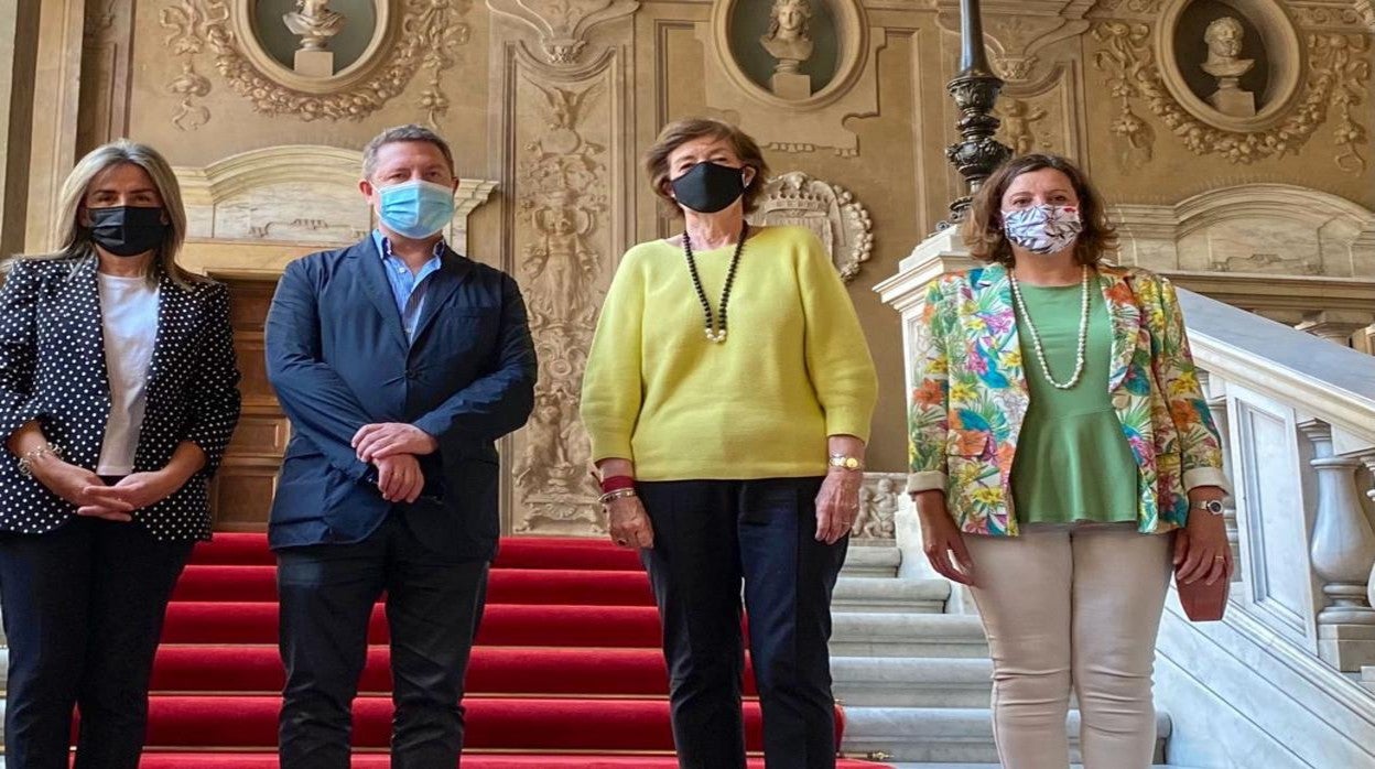 Page y Tolón este domingo con la embajadora de España en el Vaticano, Carmen de la Peña