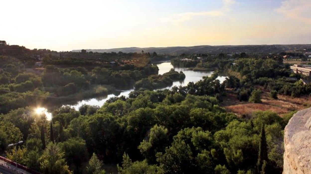 Cauce del río Tajo a su paso por Toledo