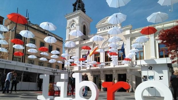 Menús literarios, recitales poéticos y presentación de libros, en la Feria del Libro de Guadalajara