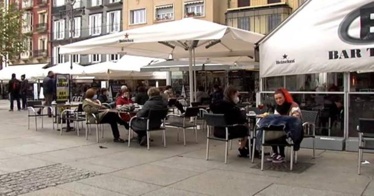 La hostelería navarra tiene un respiro después de más de un año de pandemia aunque con medidas.