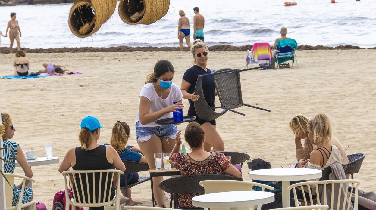 Imagen tomada el sábado en la playa del Postiguet de Alicante