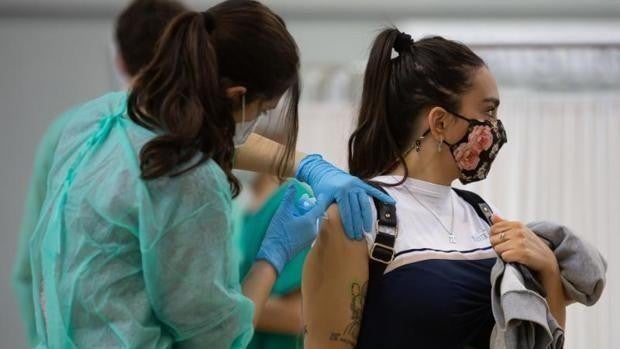 Castilla-La Mancha comenzará a vacunar en junio a las personas de 40 a 49 años y a las de 30 a 39