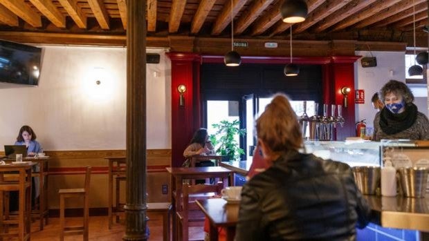 Burgos y León deberán seguir con el interior de su hostelería cerrado