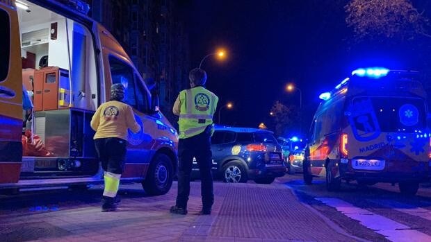 Muere un hombre de unos 30 años apuñalado en Puente de Vallecas