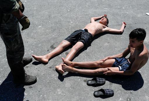 Niños llegan agotados a Ceuta