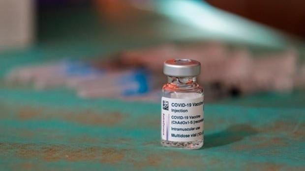 Sanidad permitirá completar la segunda dosis con Astrazeneca para las personas menores de 60 años que así lo deseen