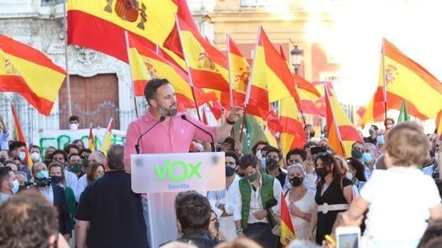 Santiago Abascal anuncia que Vox no apoyará los presupuestos del Gobierno andaluz para 2022