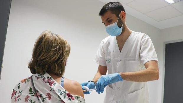 Último dato del coronavirus en Castilla-La Mancha: los hospitalizados bajan de 300