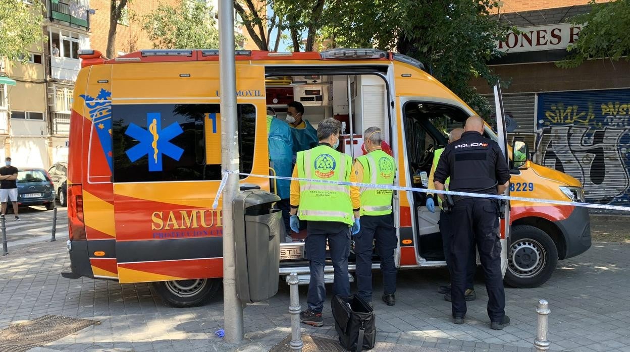 El Samur y la Policía Nacional, en el lugar de los hechos