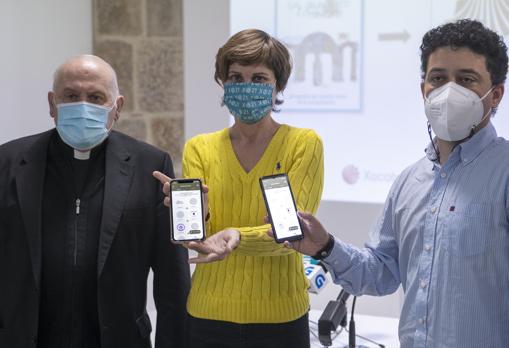 Segundo Pérez, Nava Castro y Daniel Lorenzo, en la presentación