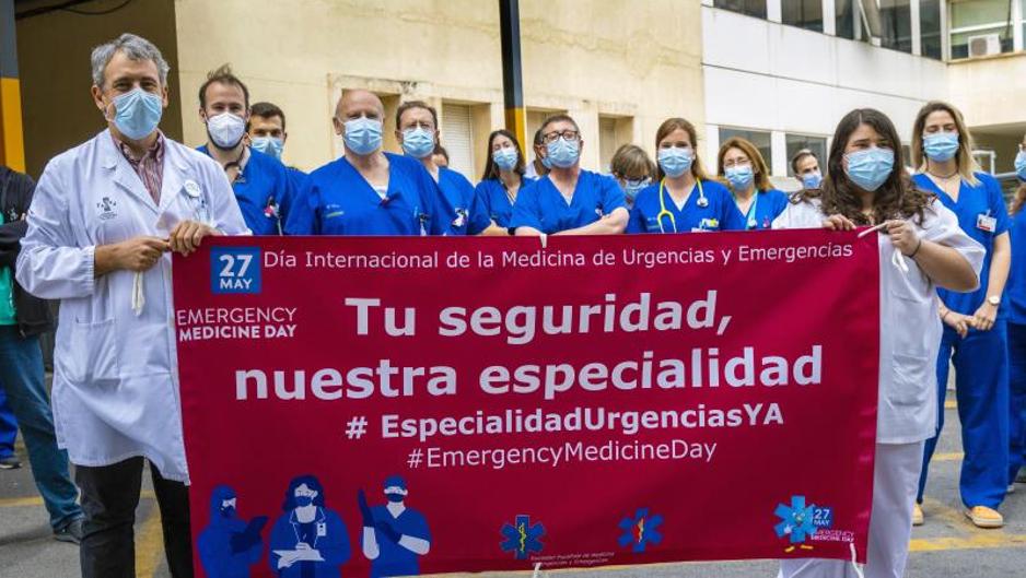 Los médicos de Urgencias de Alicante se movilizan para exigir la especialidad