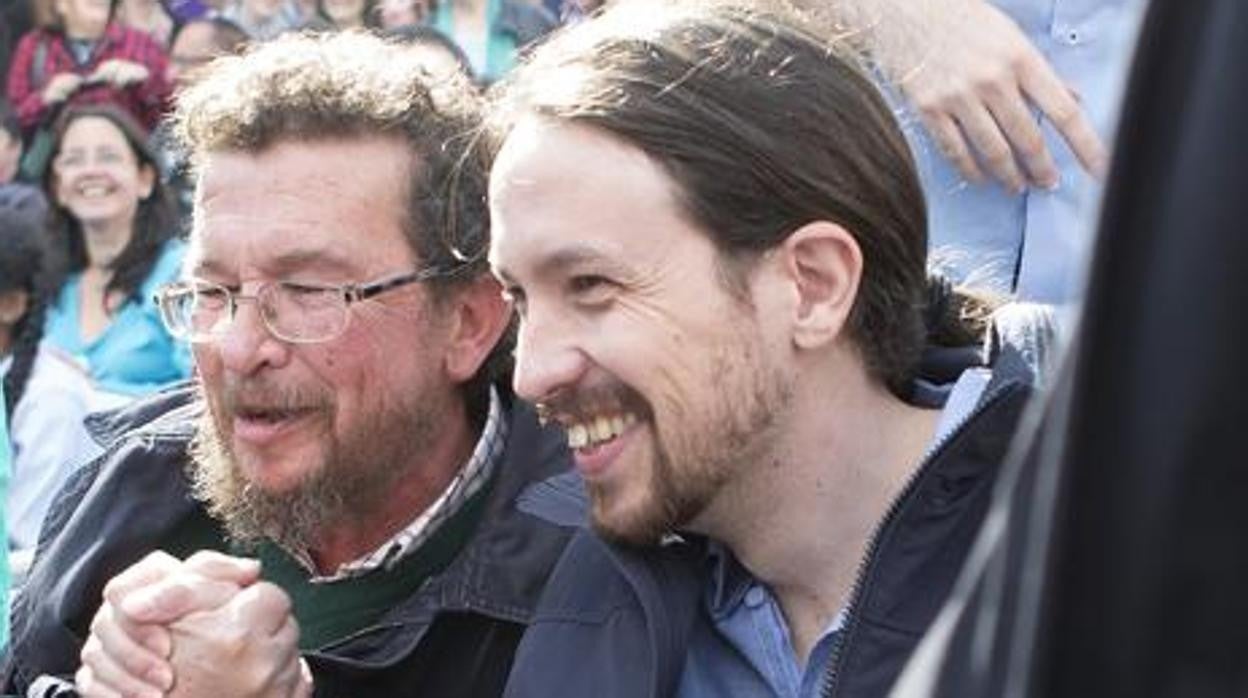 Pablo Iglesias junto a su padre en una imagen de archivo