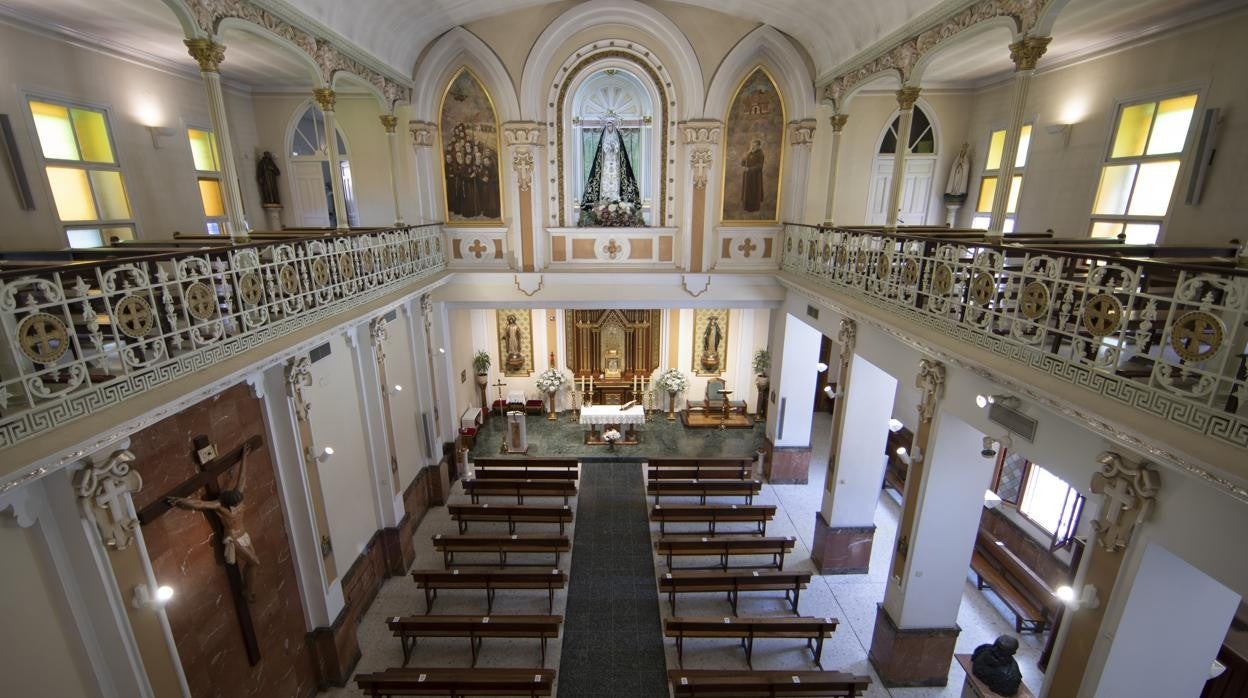 El interior de la parroquia Nuestra Señora Madre del Dolor