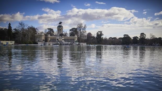 Cierran El Retiro y otros ocho grandes parques por fuertes tormentas