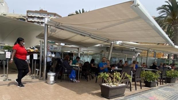 Restricciones por el coronavirus y toque de queda en Alicante al arrancar la temporada alta turística hasta el 7 de junio