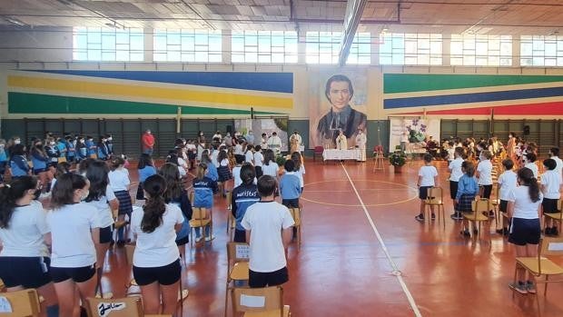 El arzobispo de Toledo ofició en el colegio Maristas la fiesta de su fundador, San Marcelino Champagnat