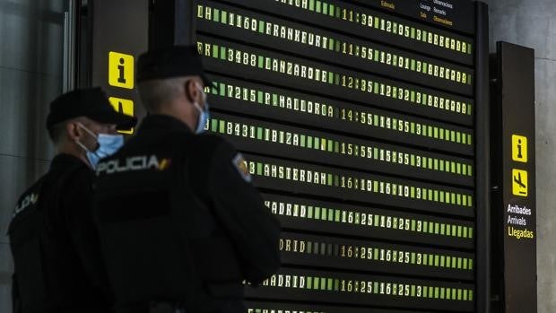 Los valencianos se lanzan a por el Certificado Covid Digital de la UE: más de 12.000 descargas en el primer día