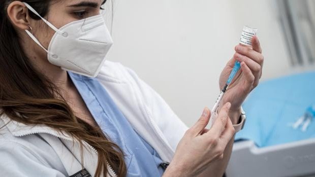 Vacunación del coronavirus en Valencia: la Generalitat citará a los docentes desde el 21 de junio para recibir la segunda dosis