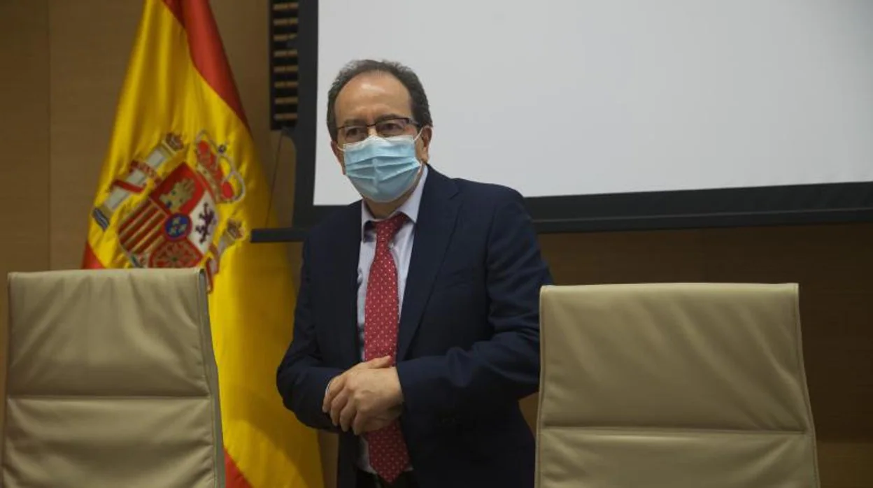 El presidente del Consejo de Transparencia, José Luis Rodríguez, ayer en el Congreso
