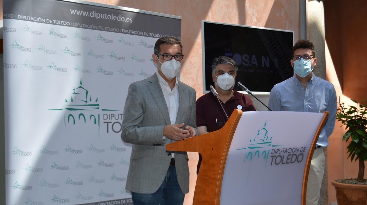 Fernando Muñoz, Arturo Peinado y Mario García, durante la presentación del documental