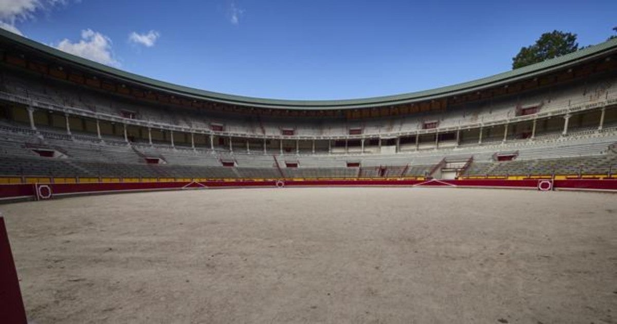 La Plaza de Toros de Pamplona vacía en julio de 2020 por la pandemia del Covid-19.