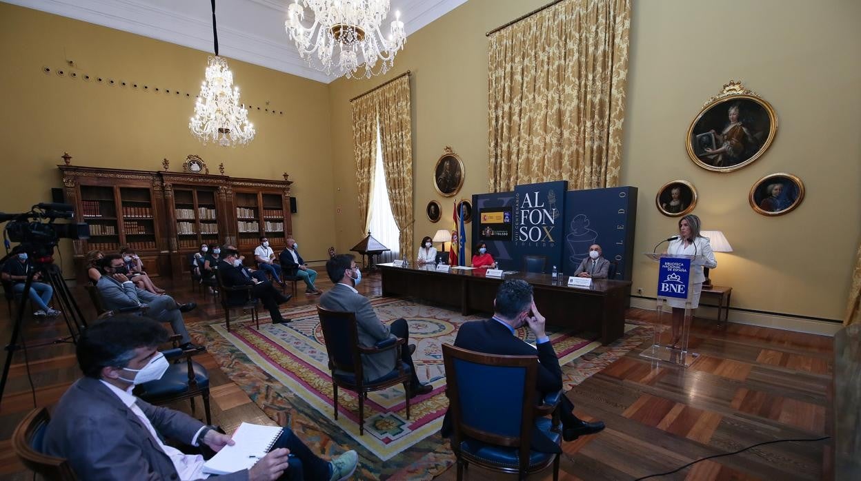 La acaldesa de Toledo, Milagros Tolón, este miércoles, en la Biblioteca Nacional // ABC