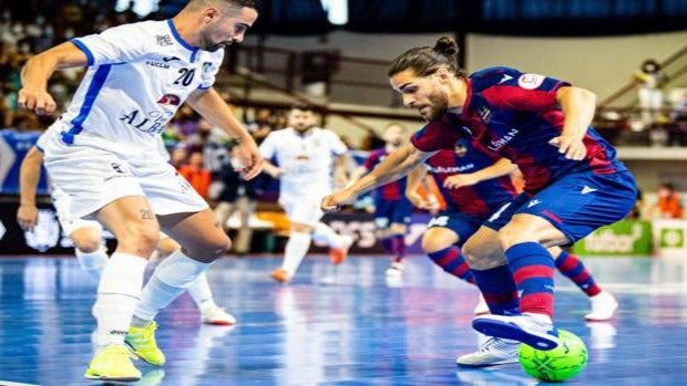 4-1: Un Valdepeñas exhausto es goleado y se queda sin final