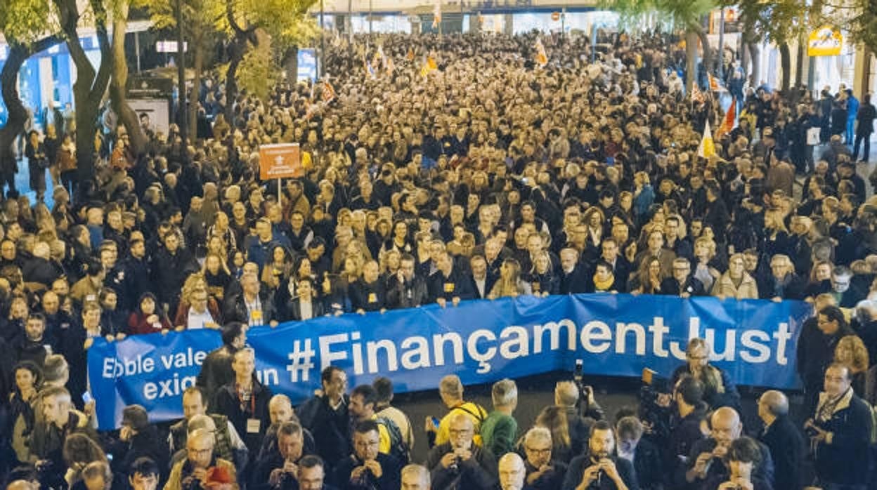 Imagen de la manifestación por una financiación justa en Valencia el 18 de noviembre de 2017