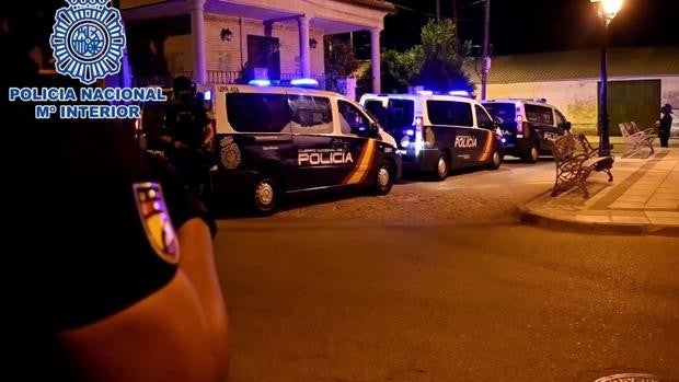 Detienen en Santa Olalla a un yihadista con más de 60 manuales para formarse como terrorista: «Ha sido una sorpresa»