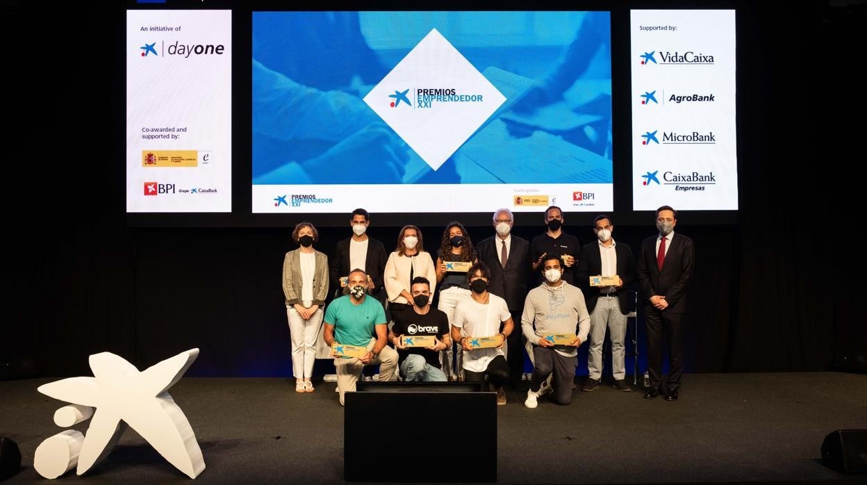 CaixaBank premia ocho startups españolas en el marco del MWC