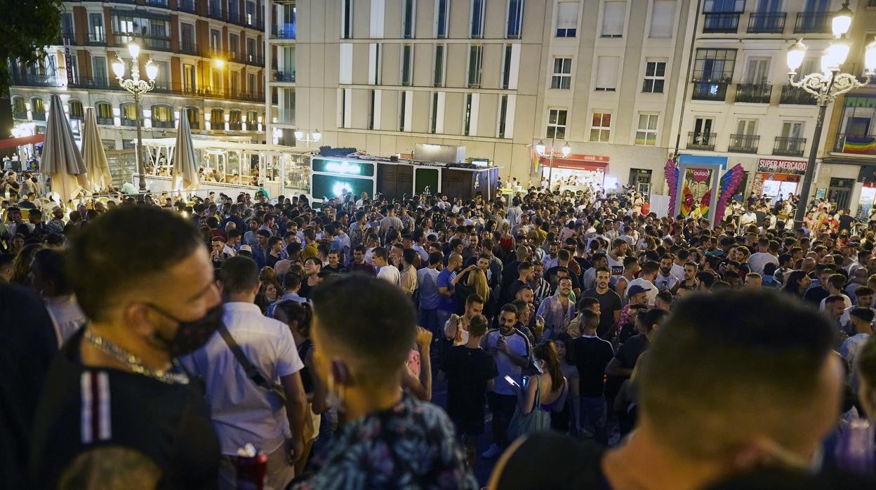 El botellón, este jueves a las 22 horas, en la plaza de Pedro Zerolo