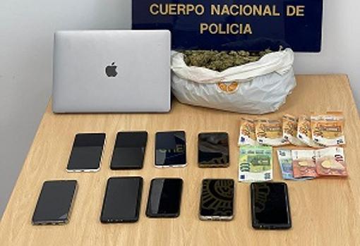 Cae una red que extorsionaba a usuarios de webs de contactos sexuales con once detenidos