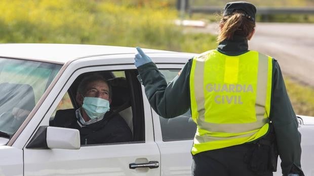 Localizan a una anciana de 94 años que deambulaba por la mediana de una autopista